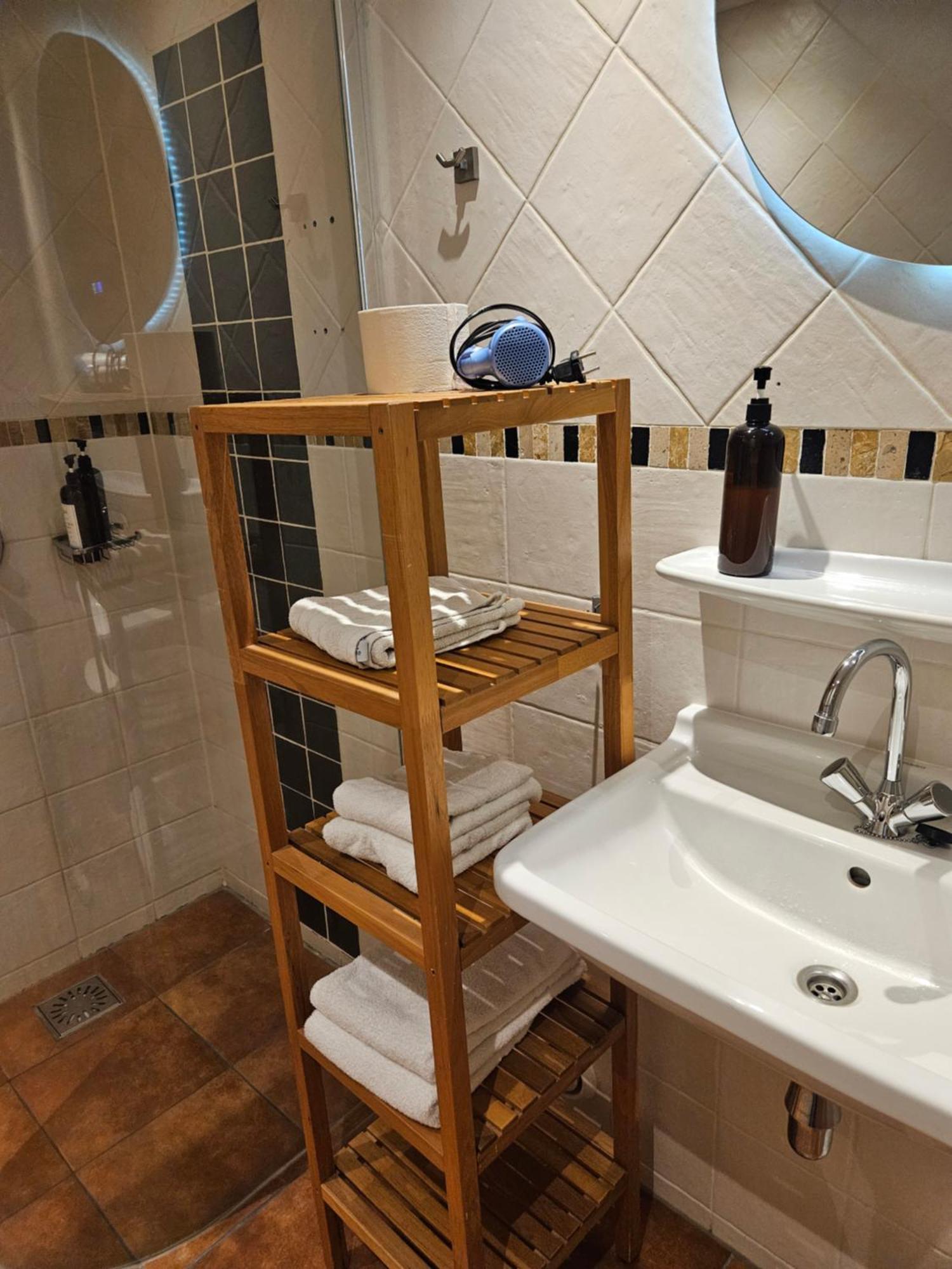 Hotel Dolores Ameland Nes  Esterno foto